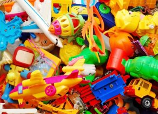 Transporter dit barns legetøj på en smart og praktisk måde