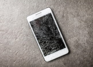 Glæd svigermor: Få repareret skærmen på hendes Huawei-telefon