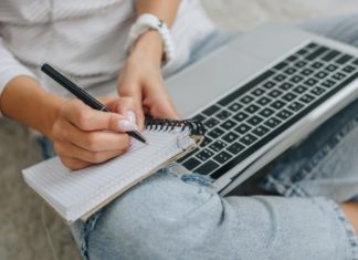 Mere og mere undervisning og uddannelse foregår online – bl.a. på grund af COVID-19 pandemien Online uddannelse