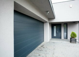 Brug carporten til opbevaring af værktøj