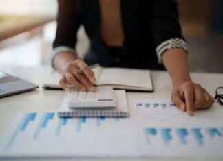 Giv aktier i gave i stedet for traditionelle dåbsgaver