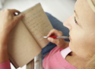 Giv din mormor en personlig dagbog i gave