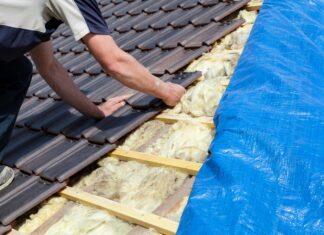 Giver det mest mening at få nyt tag eller at renovere det gamle?