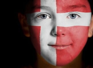 Gør dine børn klar til VM i fodbold i 2022