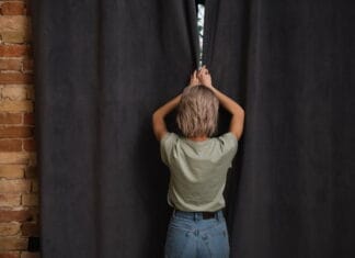 Spar på varmeregningen med nye gardiner