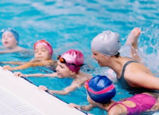 Gode råd til dig, der skal lære dit barn at svømme