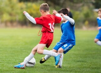 Få lavet en unik trøje med tryk til den lokale fodboldklub