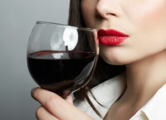 Put portvin i julekurven til hende eller giv en portvinsjulekalender