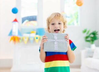 Giv en klaphat i adventsgave til dit sportsinteresserede barn