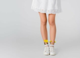 Sådan vælger du en feminin kjole, du kan spille golf i på en varm sommerdag