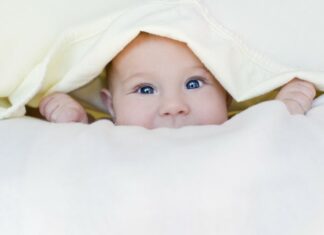 En guide til korrekt brug af kommaregler i børnenavne