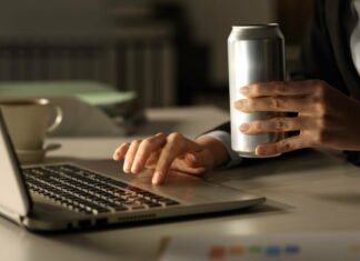 Køb drikkedunke med logo til firmaet og få ekstra reklame