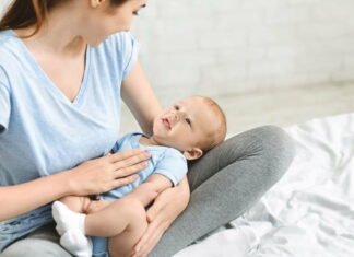 Lad gaven til barnet være en sangbog med populære børnesange