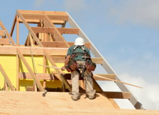 Hvornår er det tid til at udskifte dit tag?