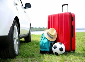 Tag en lille fodboldferie og se topfodbold flere steder i Danmark på en weekend