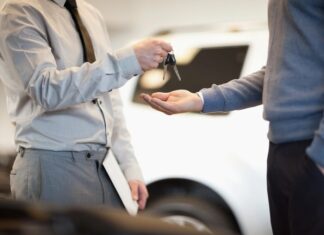 Find en billig lejebil mens din egen bil får en undervognsbehandling