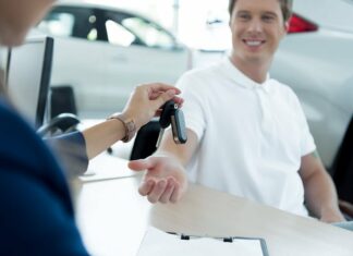 Lej en elbil mens din egen elbil får en undervognsbehandling