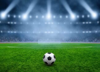 Husk tidsforskellen fra Danmark til England, når du vil til Manchester for at se fodbold