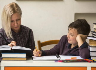 Har din teenager brug for lektiehjælp? Giv det som gave