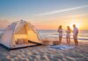 Den perfekte stranddag: planlæg solnedgang og strandteltoplevelse