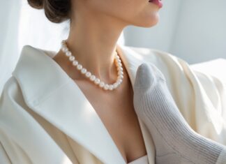 Sådan styler du din perlehalskæde med footies