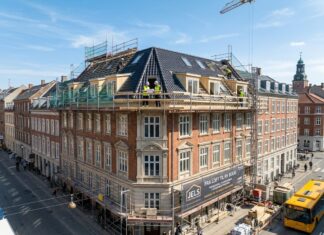 Jels Huse & taglejligheder renoverer jeres etageejendom i København uden omkostninger ved at udstykke loftrummet til nye ejerlejligheder