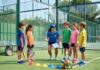 Sådan planlægger I den første padeltime med børn
